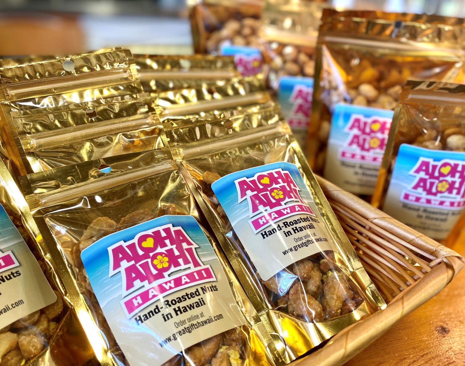 Pineapple Glazed Mixed Nuts - Great Gifts From Hawaii
